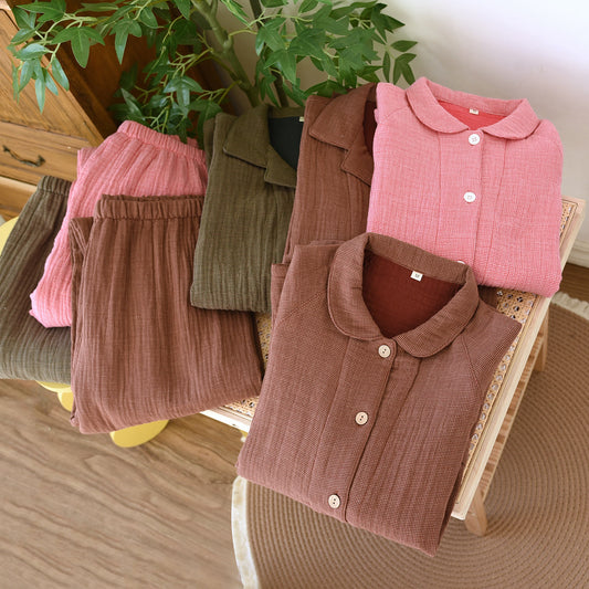 春秋の新型の4層の紗男性の女の人の部屋服水洗いの色の織の綿の紗のカップルの装長袖の長ズボンの四季のセットです