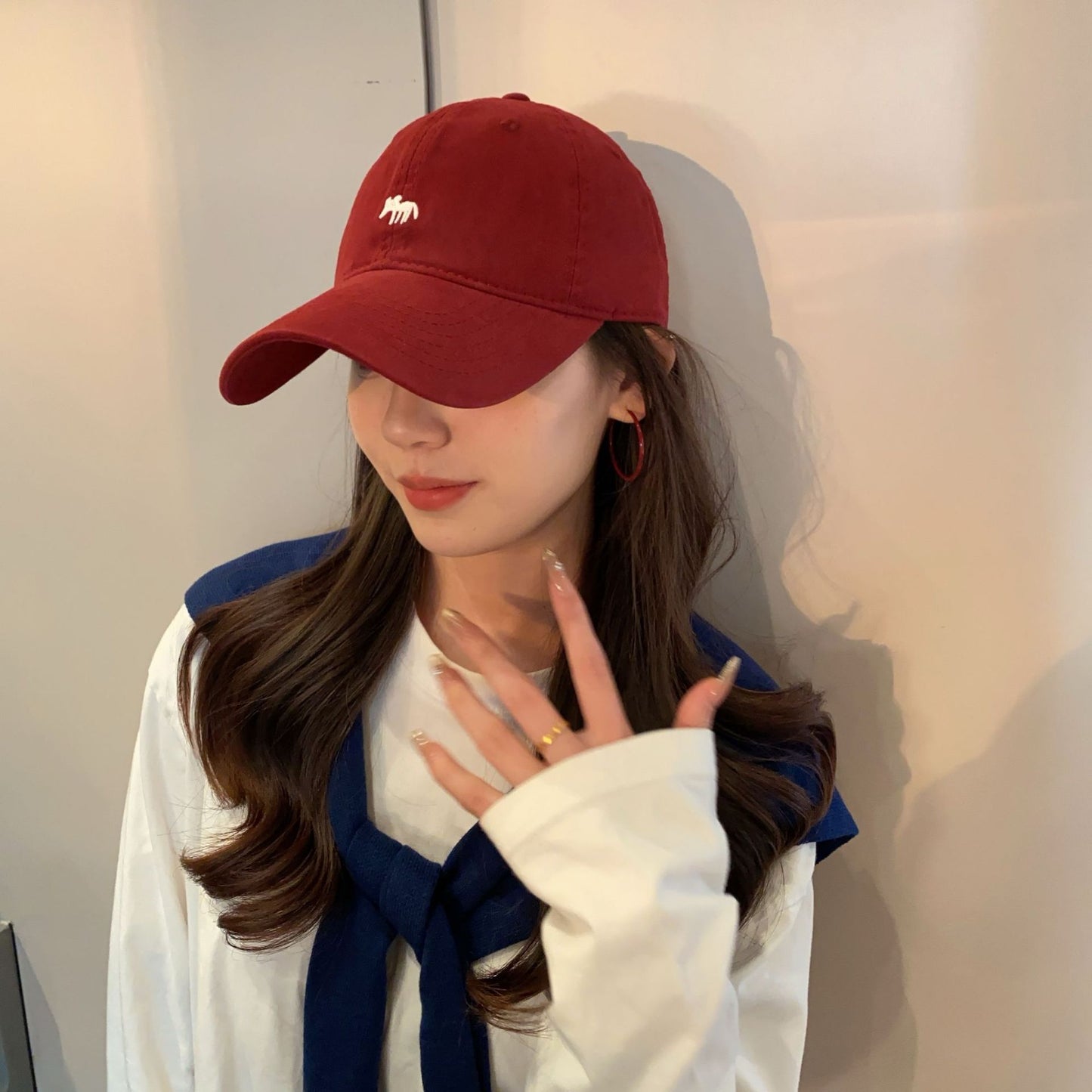 太一2025刺繡小狐野球帽スポーツ男女深まります広い軒顔を見せます小さいハンチング帽日を遮って空気を通します