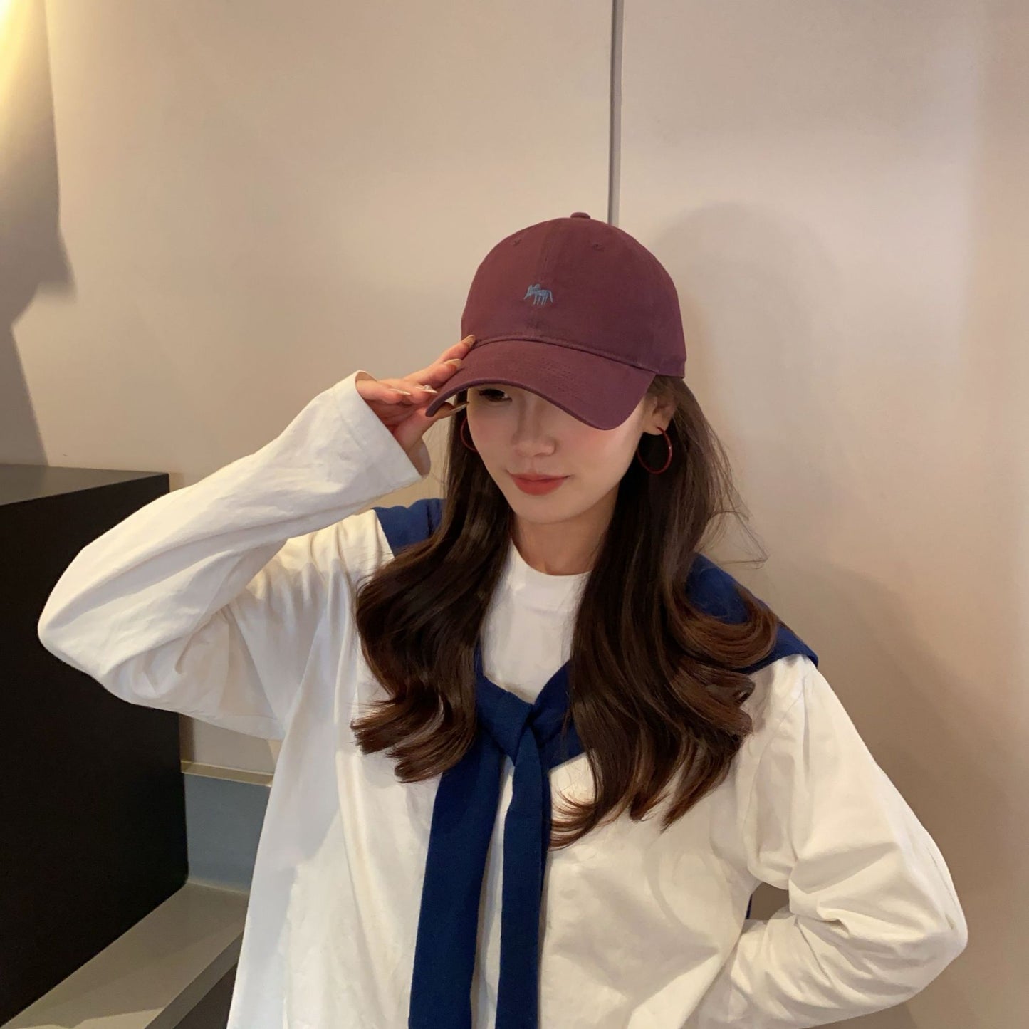 太一2025刺繡小狐野球帽スポーツ男女深まります広い軒顔を見せます小さいハンチング帽日を遮って空気を通します