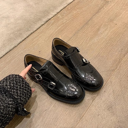 帯帯の彫刻花双バックル通気ローファー女子シングル靴小さい革靴