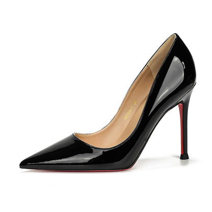 フランスの赤い地の側の空の尖ったハイヒールの女性の細いかかと秋冬の浅い口のセクシーな気質は百の合わせることができて軽くて高級感があります