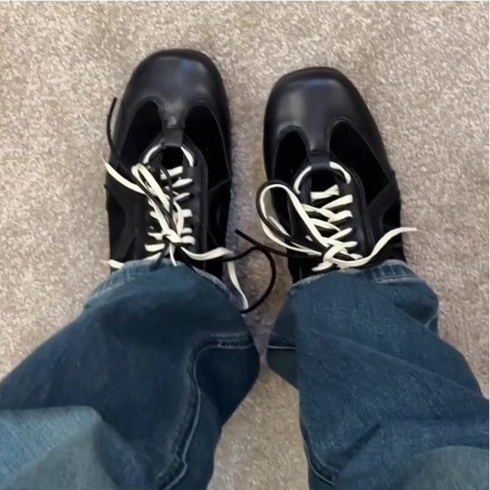 皮の皮版~復古の黒い靴は帯を結びます阿甘靴女内増高レジャーの板靴靴百は運働靴の潮に合わせる