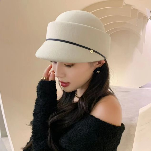 ウールのベレー帽の新しいモデルの秋冬女性は顔を見せます小さい復古の有名な女性小さいシルクハット乗馬帽英倫の鳥舌帽