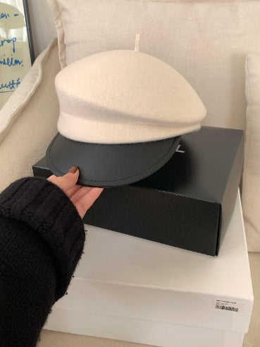 オーストラリアの100%ウールのベレー帽feverと同じ金の秋冬の黒の百合の騎士の帽子女性の新聞少年の帽子です