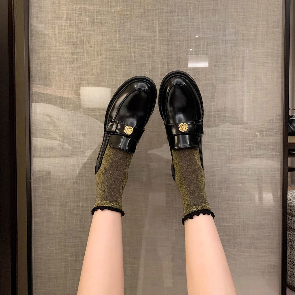 英倫風小判厚底の単靴女性秋冬軟底の丸い頭小さな靴を片足でこぐ女性太いヒールのローファー