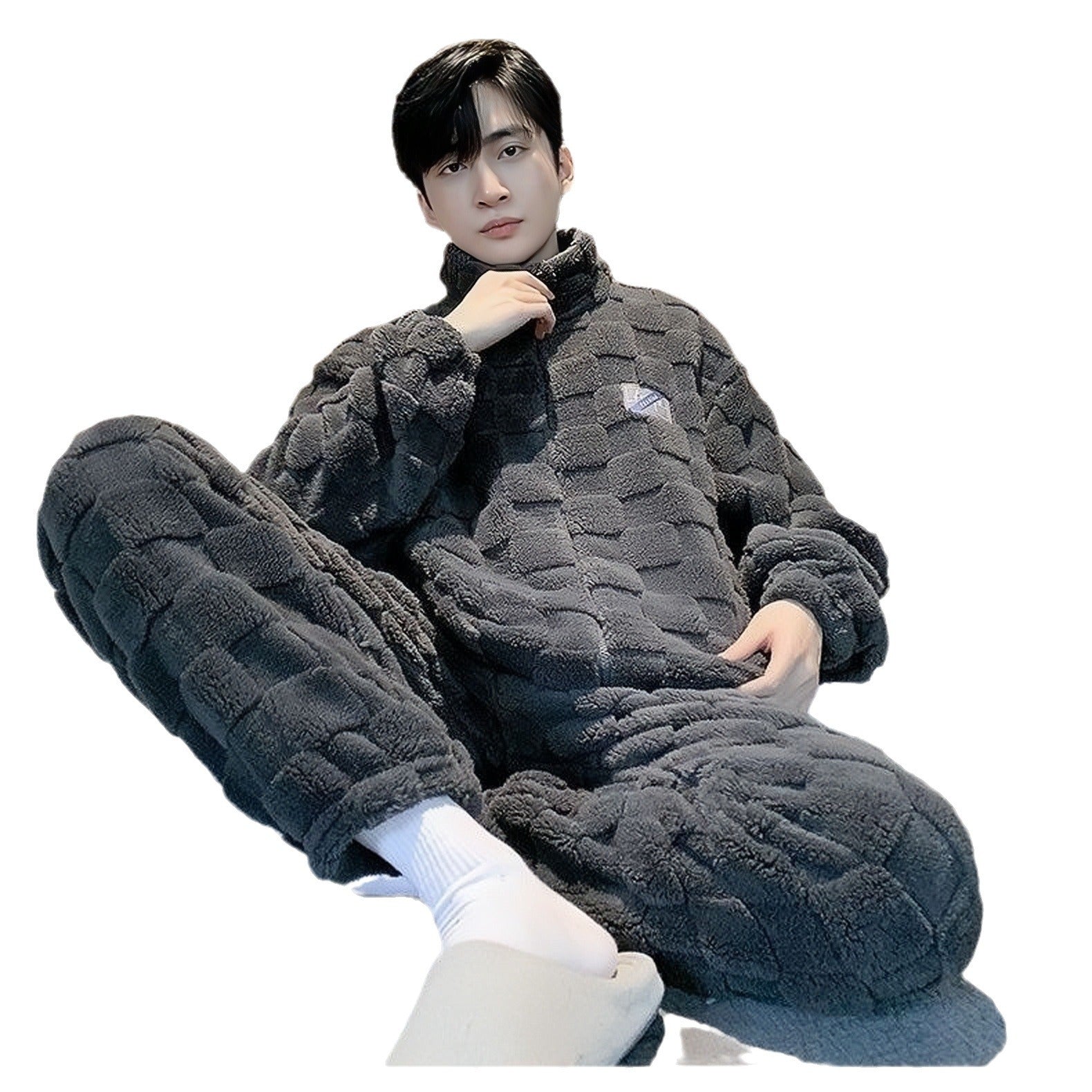 时尚睡ファッションのパジャマの男性をプラスして厚手でウールの暖かさをプラスします珊瑚のウールのフランネルの秋冬の款の男性の青少年の新型の部屋着衣男加厚加绒珊瑚绒保暖法兰绒秋冬款男士青少年新款家居服