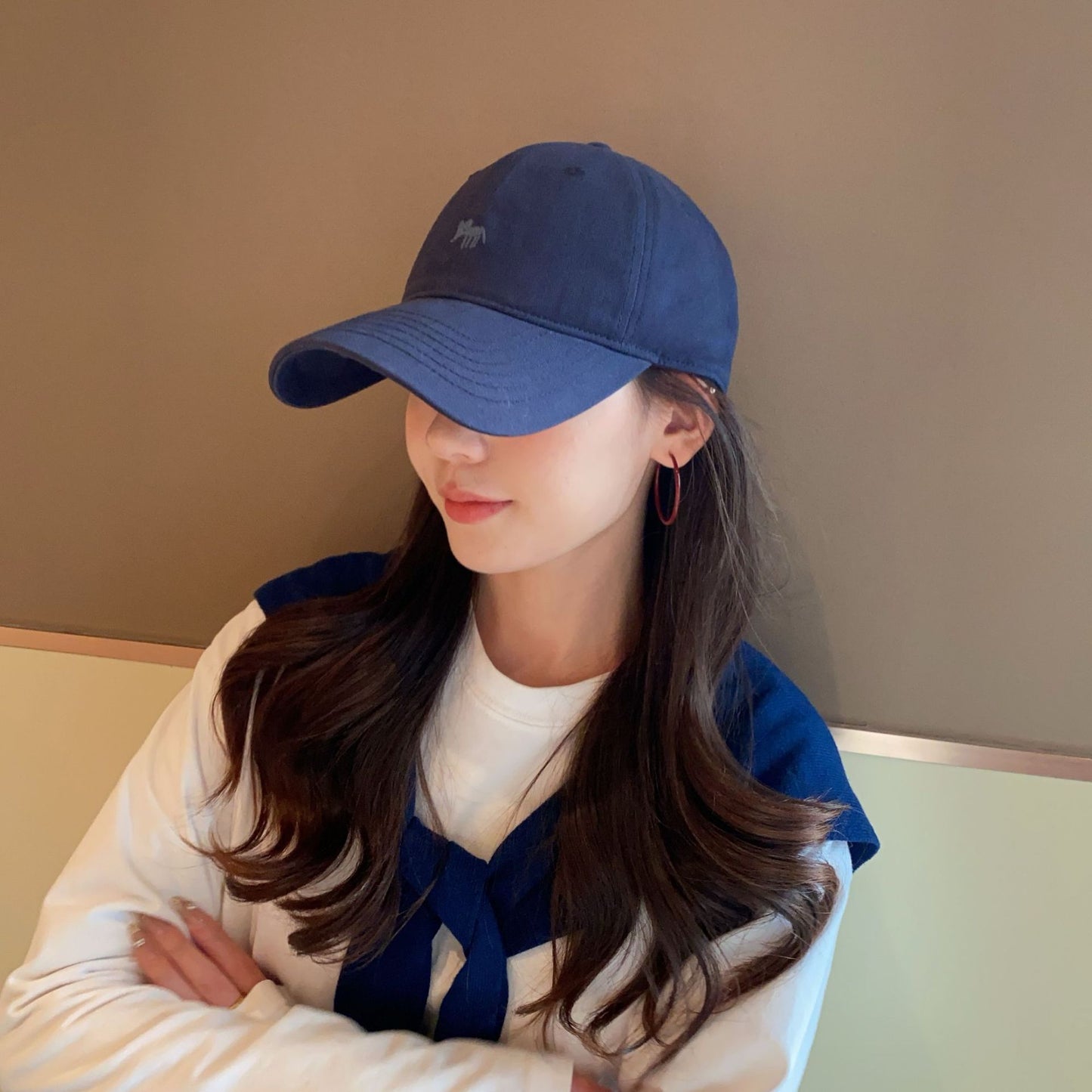 太一2025刺繡小狐野球帽スポーツ男女深まります広い軒顔を見せます小さいハンチング帽日を遮って空気を通します